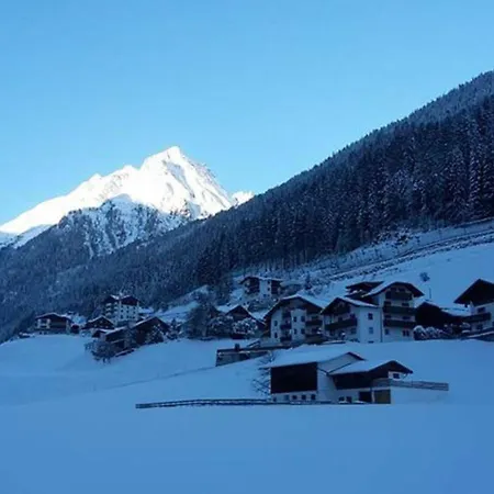 Alpen-appartements Zuercher アパート *