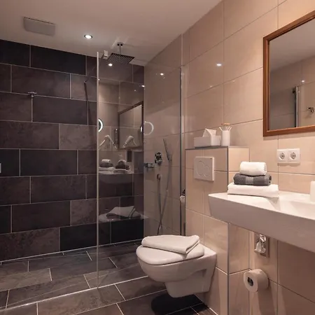 Alpen-appartements Zuercher * 카플